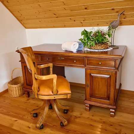 Вилла Four-bedroom Bajer Stari Trg pri Lozu