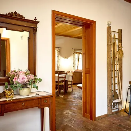 Four-bedroom Bajer Vila Stari Trg pri Lozu