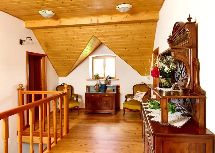 Four-bedroom Bajer Villa Stari Trg pri Lozu