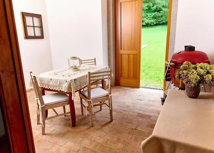 Four-bedroom Bajer Stari Trg pri Lozu