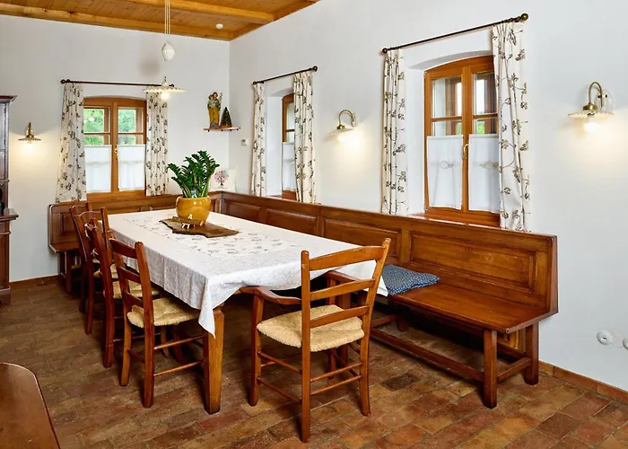 Villa Four-bedroom Bajer