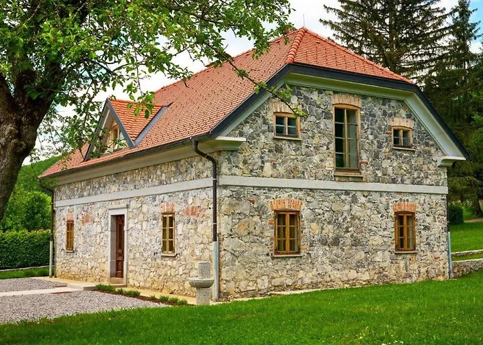 Four-bedroom Bajer *